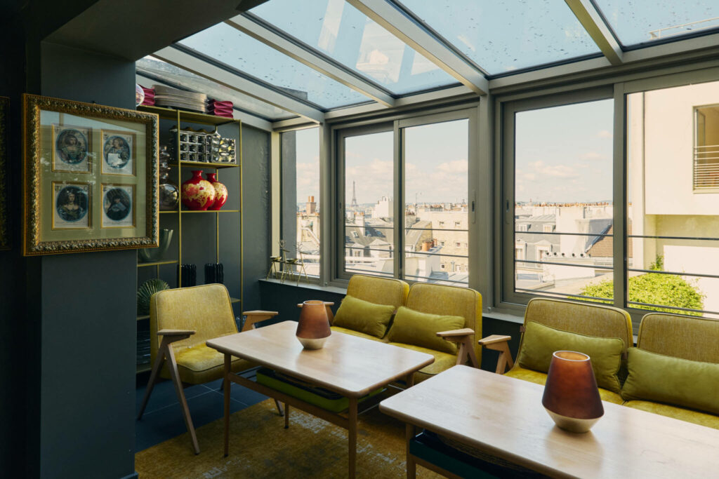 Duplex toit terrasse d'exception a Montmartre