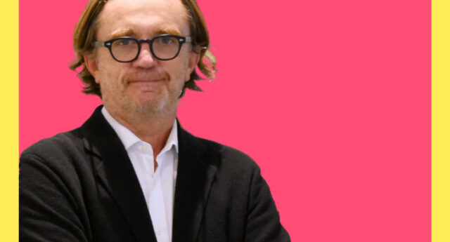 Portrait de Xavier Lalande directeur general de Keller Williams France en couverture de Mon Podcast Immo