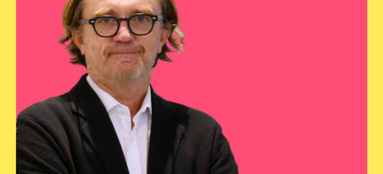 Portrait de Xavier Lalande directeur general de Keller Williams France en couverture de Mon Podcast Immo