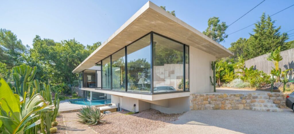 Villa contemporaine, vue mer panoramique a Cannes