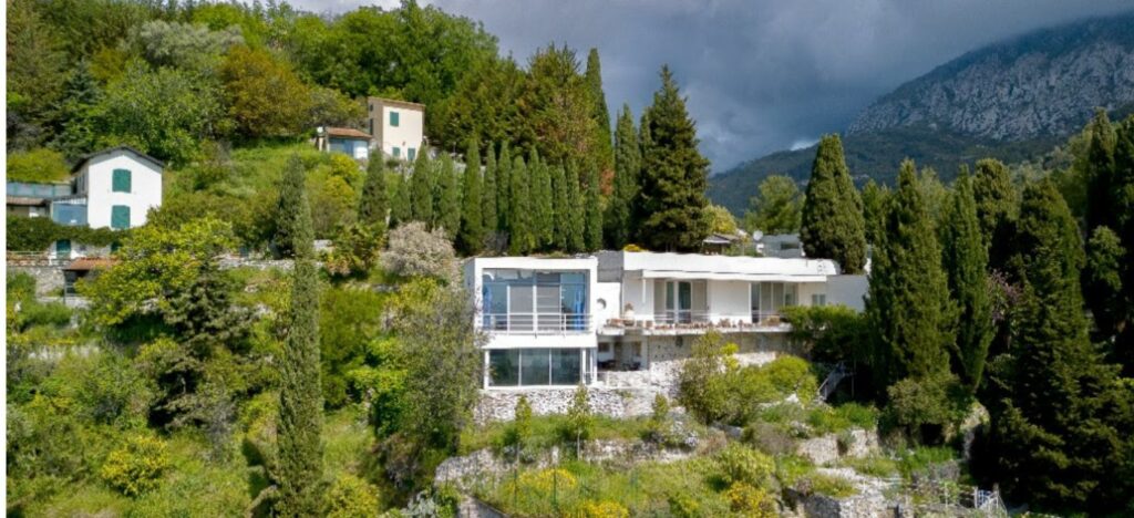 La villa Tempe a Pailla d'Eileen Gray change de proprietaire