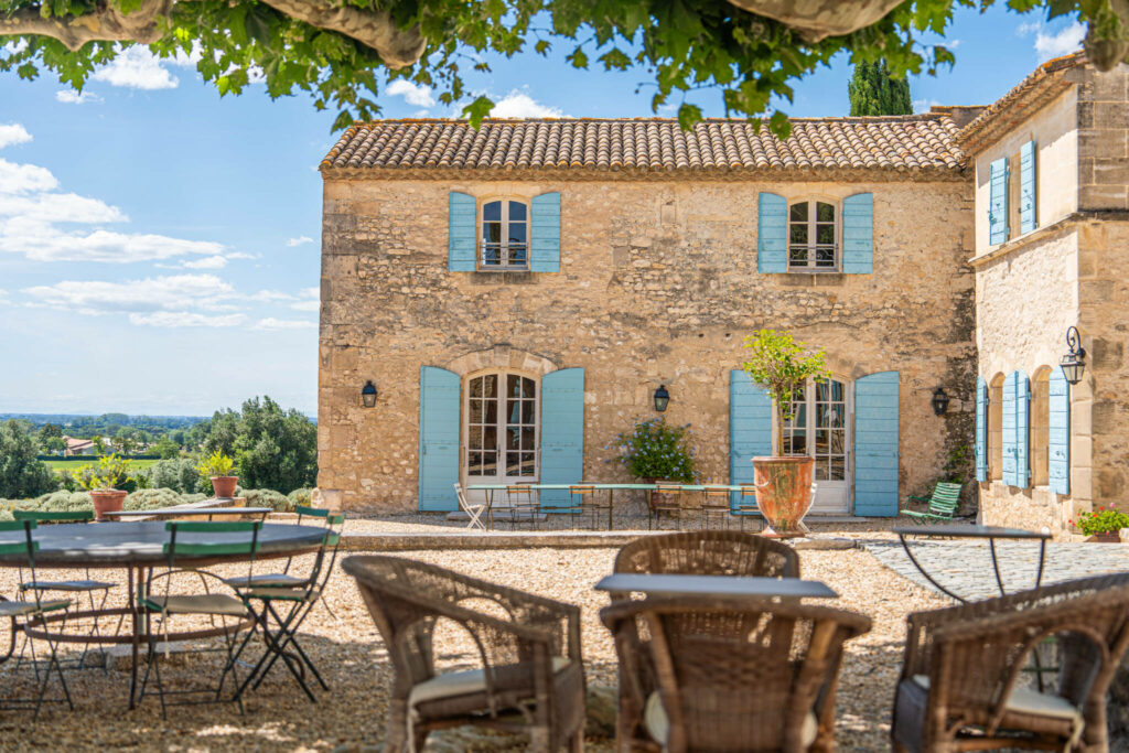 Dans les Alpilles le Mas de Combet dévoile 400 ans d'histoire