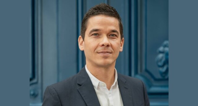 Pierrick Bouyer, agent immobilier, Century 21 Dine Homes Estate, Paris 6