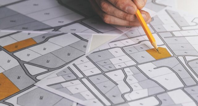 Plan cadastral et documents liés à une vente immobilière