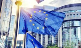 L’Union européenne veut faciliter les restrictions sur Airbnb dans les zones tendues