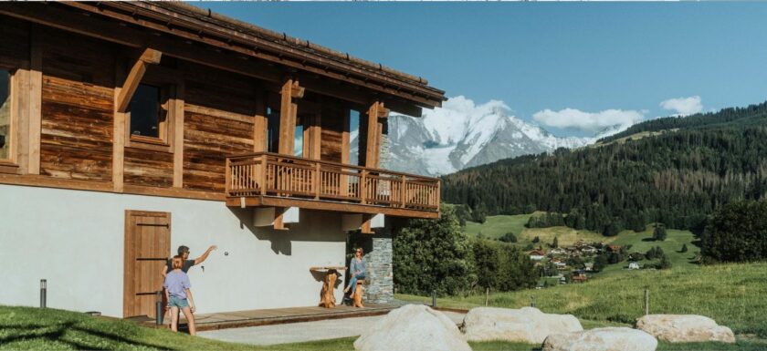 Chalets et logements dans une station alpine