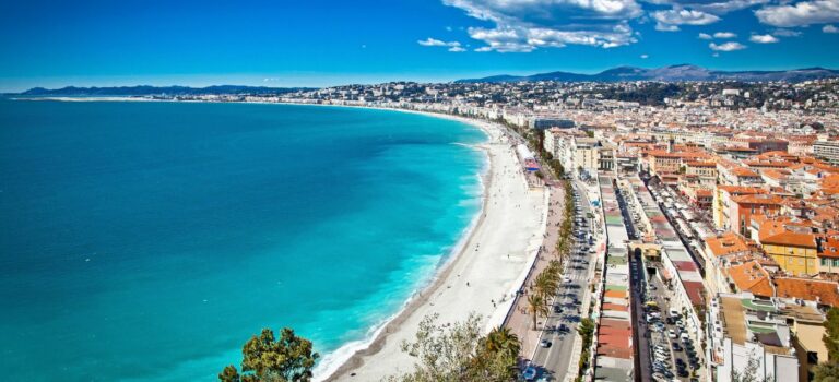À Nice, un taux à 4 % fait perdre 3 m² pour un budget de 1.500 €/mois.