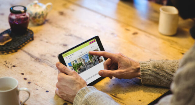 Annonces immobilières sur idealista.fr consultées sur un ordinateur