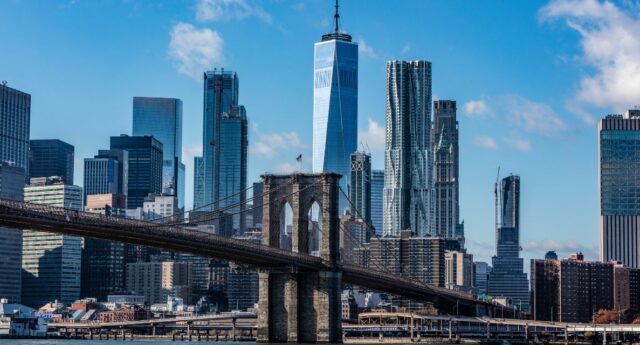 Immeubles résidentiels et gratte-ciel de Manhattan à New York